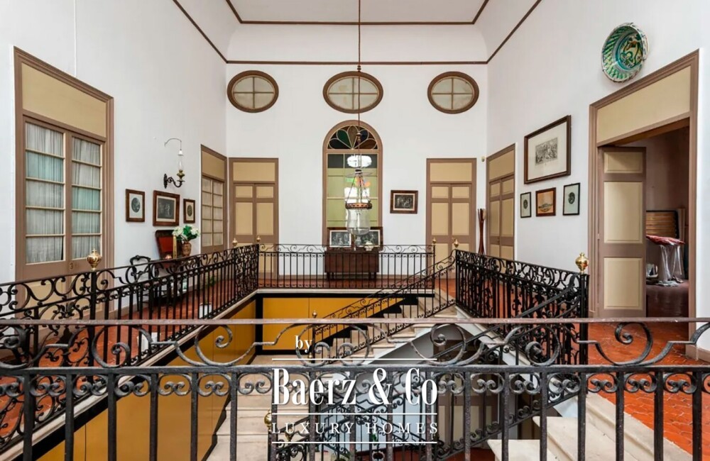 LORDLY HOUSE IN THE CENTER OF MAHON image