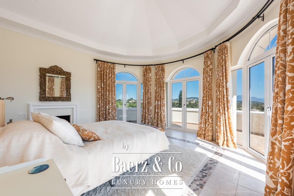 Beautiful luxury home in Sotogrande, Sotogrande Alto - Zona G image