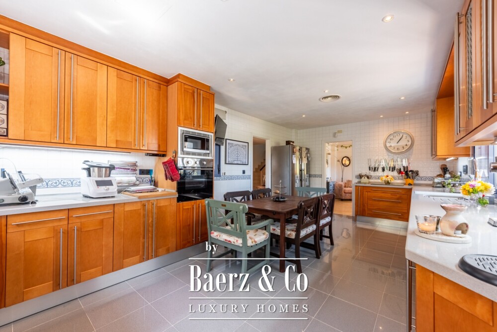 Beautiful luxury home in Sotogrande, Sotogrande Costa - Zona B image