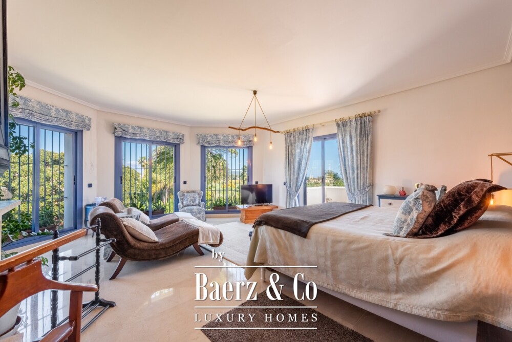 Beautiful luxury home in Sotogrande, Sotogrande Costa - Zona B image