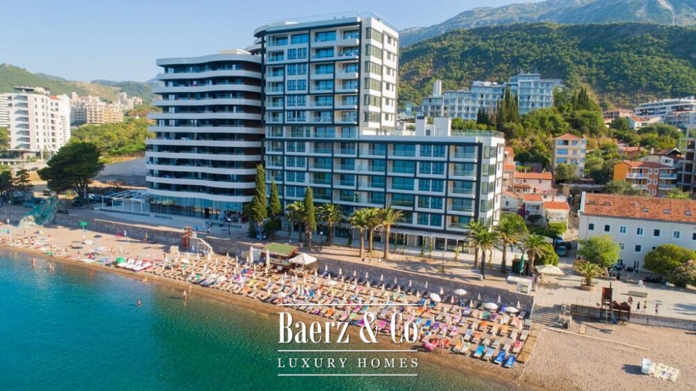 Spacious and Luxurious Apartment next to the Sea in Budva Municipality image