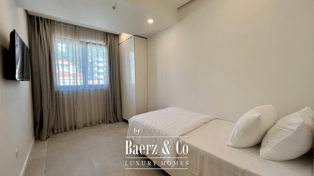 Spacious and Luxurious Apartment next to the Sea in Budva Municipality image