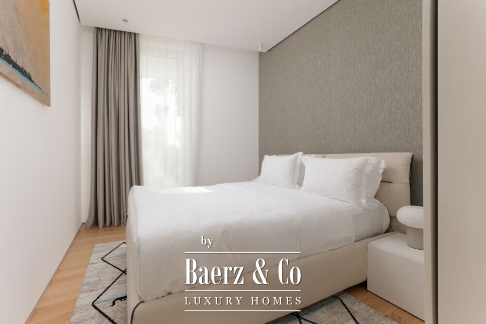 Luxury Apartment in a 5* Hotel in Budva near the Sea image