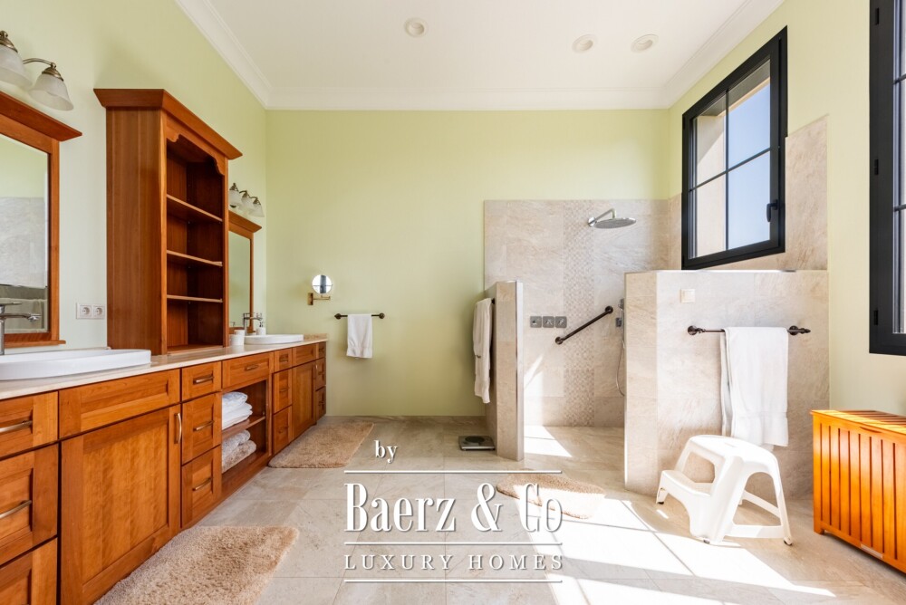 Beautiful luxury home in Sotogrande, Sotogrande Alto - Zona G image