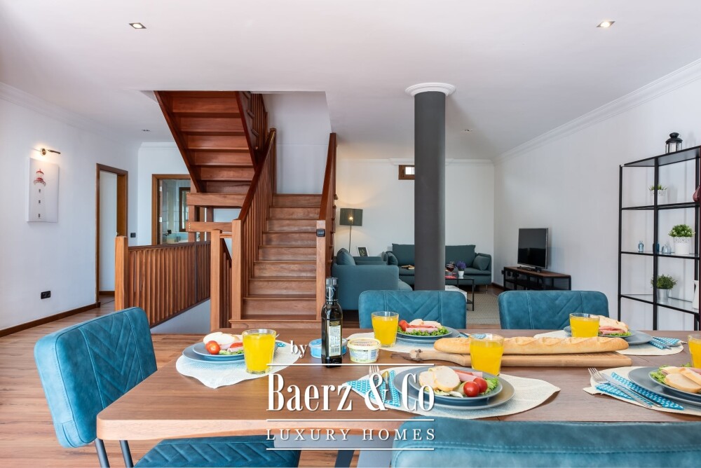 Elegant sea view villa divided into Two Independent Residences image