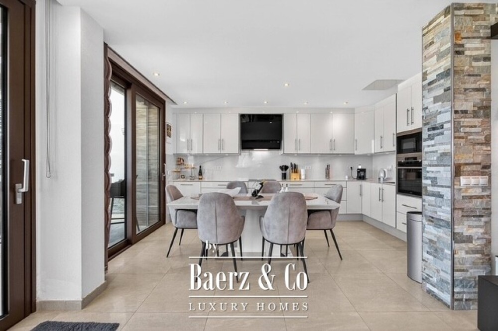 Exclusive Iuxury semi-detached villa with panoramic sea views image