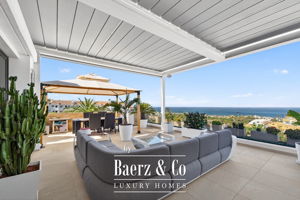 Exclusive Iuxury semi-detached villa with panoramic sea views image