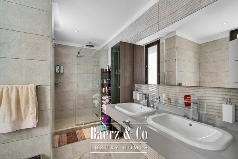 Exclusive Iuxury semi-detached villa with panoramic sea views image
