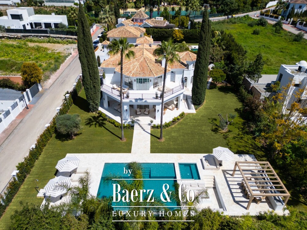 Villa - Nueva Andalucia - Marbella - Ref: 8724 image