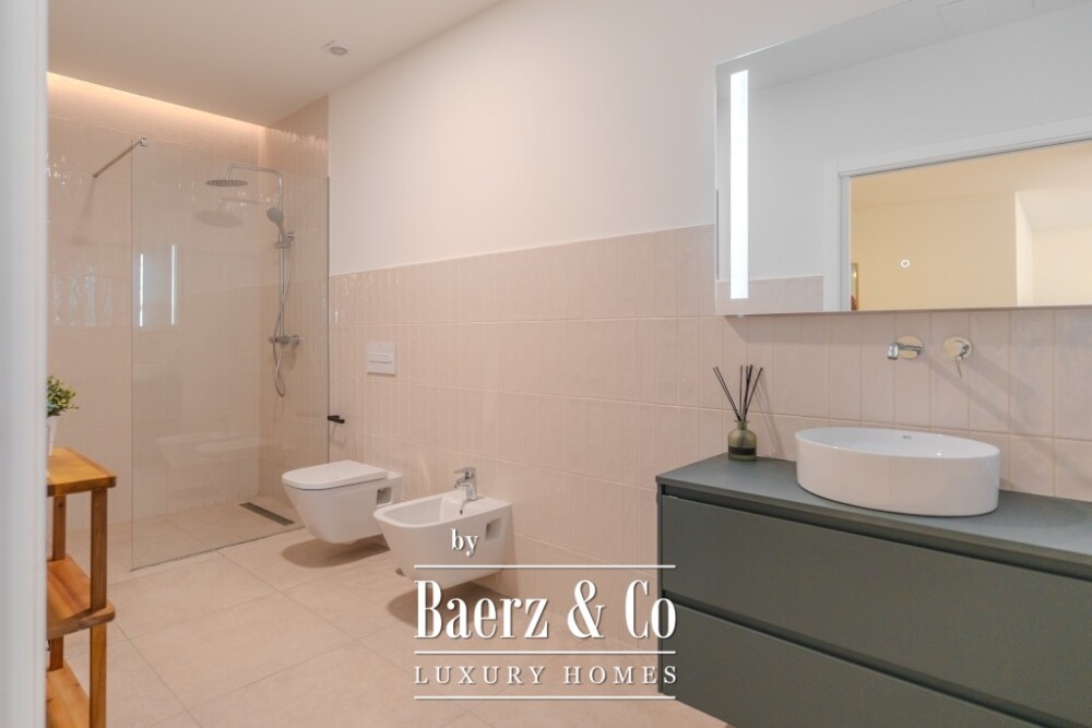 Spacious 5-bedroom villa in Roque del Conde, Tenerife image