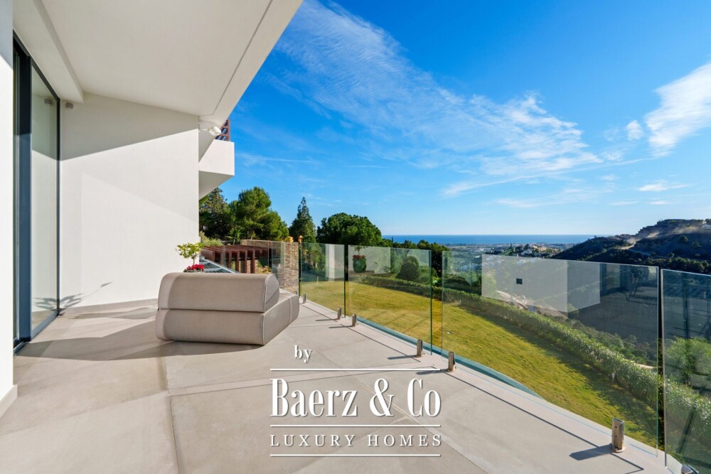 Villa - El Madroñal - Benahavis - Ref: 8725 image