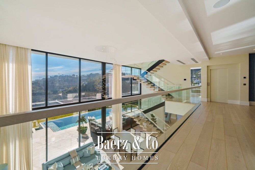 Villa - El Madroñal - Benahavis - Ref: 8725 image