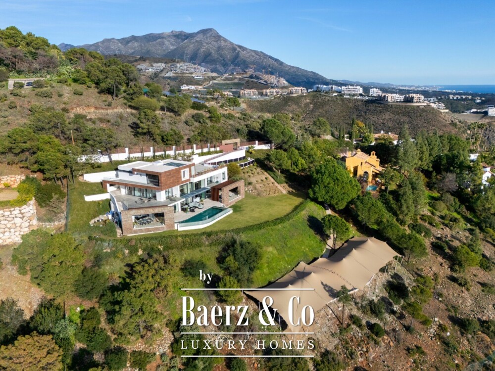 Villa - El Madroñal - Benahavis - Ref: 8725 image