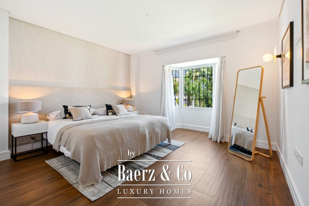 Apartment - Golden Mile - Marbella - Ref: 8726 image