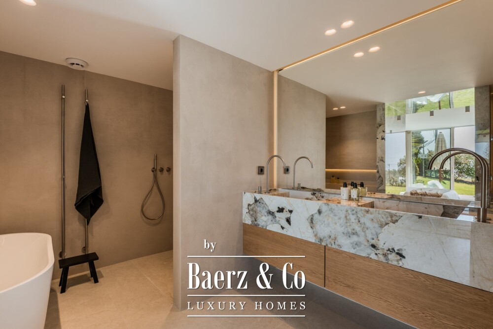 Apartment - Nueva Andalucia - Marbella - Ref: 8727 image