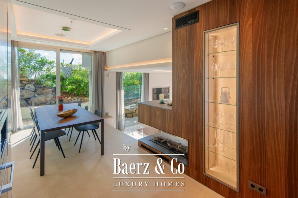 Villa - Nueva Andalucia - Marbella - Ref: 8728 image