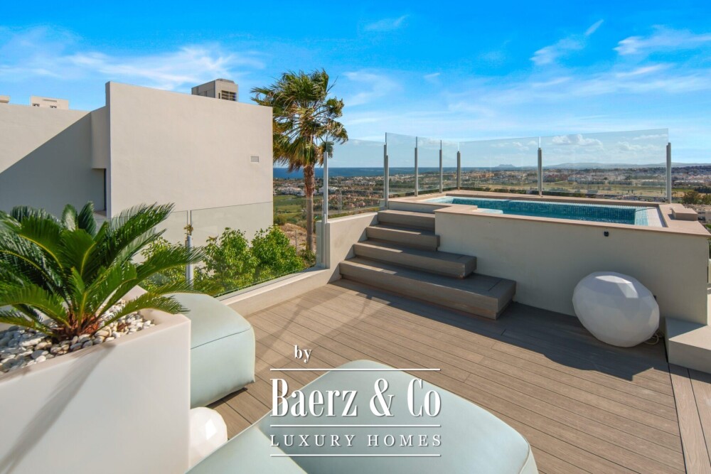 Villa - Nueva Andalucia - Marbella - Ref: 8728 image