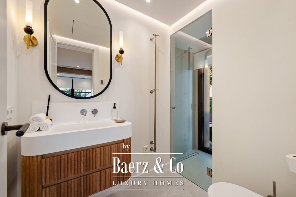 Villa - La Quinta - Benahavis - Ref: 8729 image