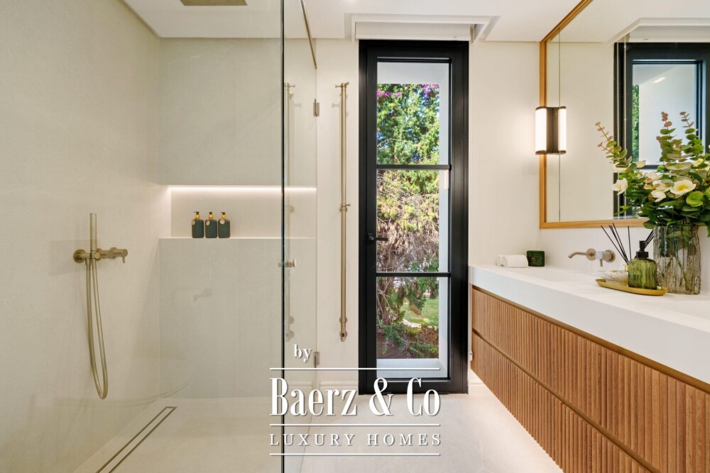 Villa - La Quinta - Benahavis - Ref: 8729 image