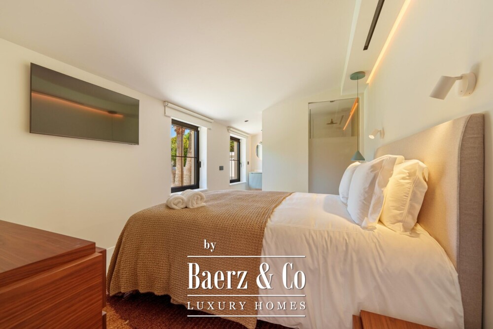 Villa - Puerto Banus - Marbella - Ref: 8730 image