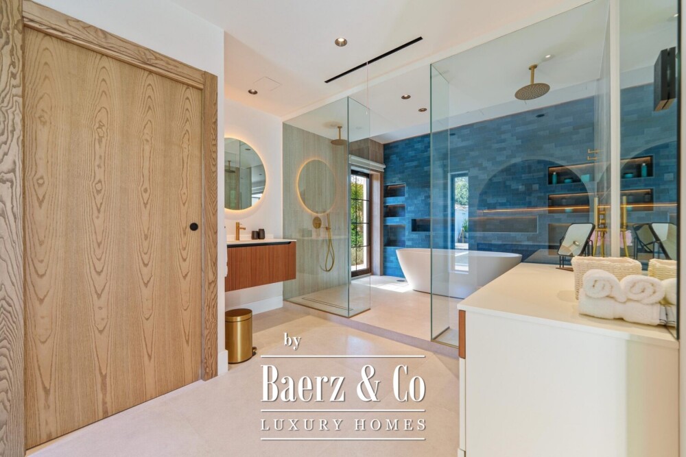 Villa - Puerto Banus - Marbella - Ref: 8730 image