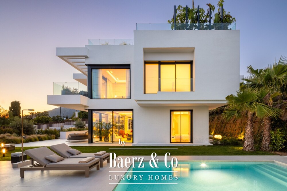 Villa - Marbella East - Ref: 8731 image