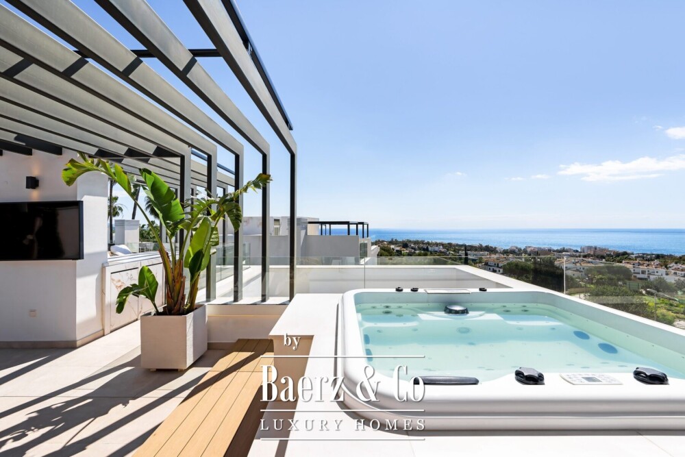 Villa - Sierra Blanca - Golden Mile - Marbella - Ref: 8733 image