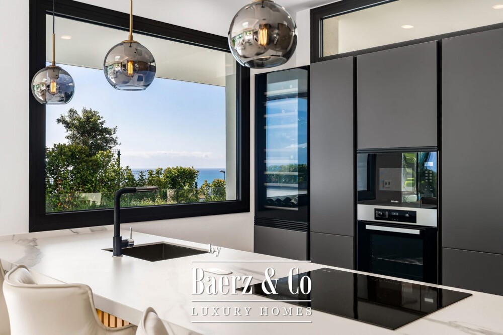 Villa - Sierra Blanca - Golden Mile - Marbella - Ref: 8733 image