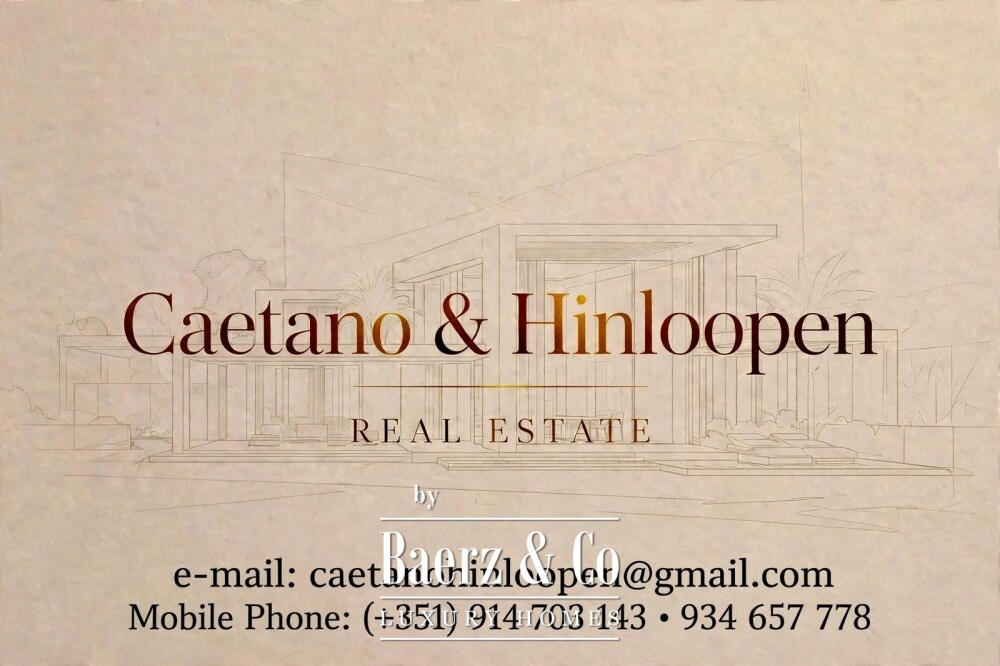 4-Bedroom Villa in Miramar image