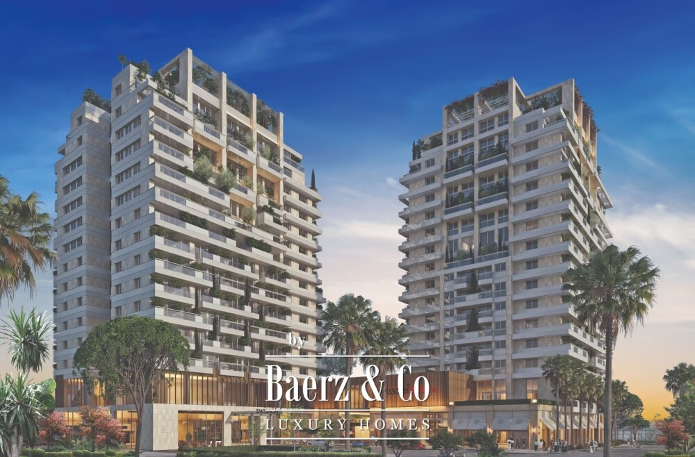 Beachfront Luxurious Apartment close to the Old Town image