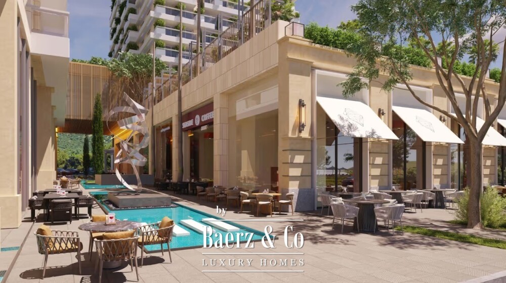 Beachfront Luxurious Apartment close to the Old Town image