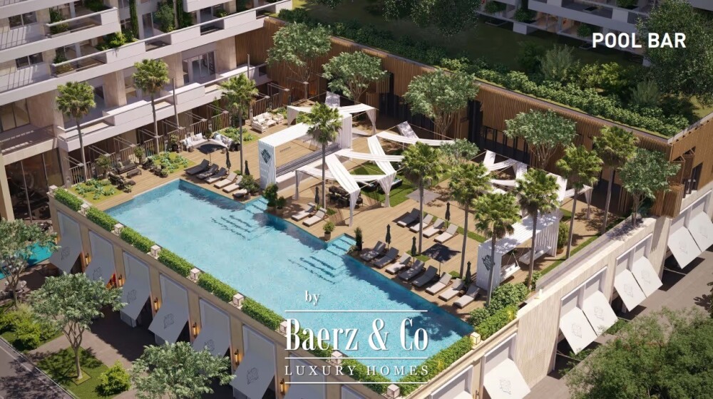 Beachfront Luxurious Apartment close to the Old Town image