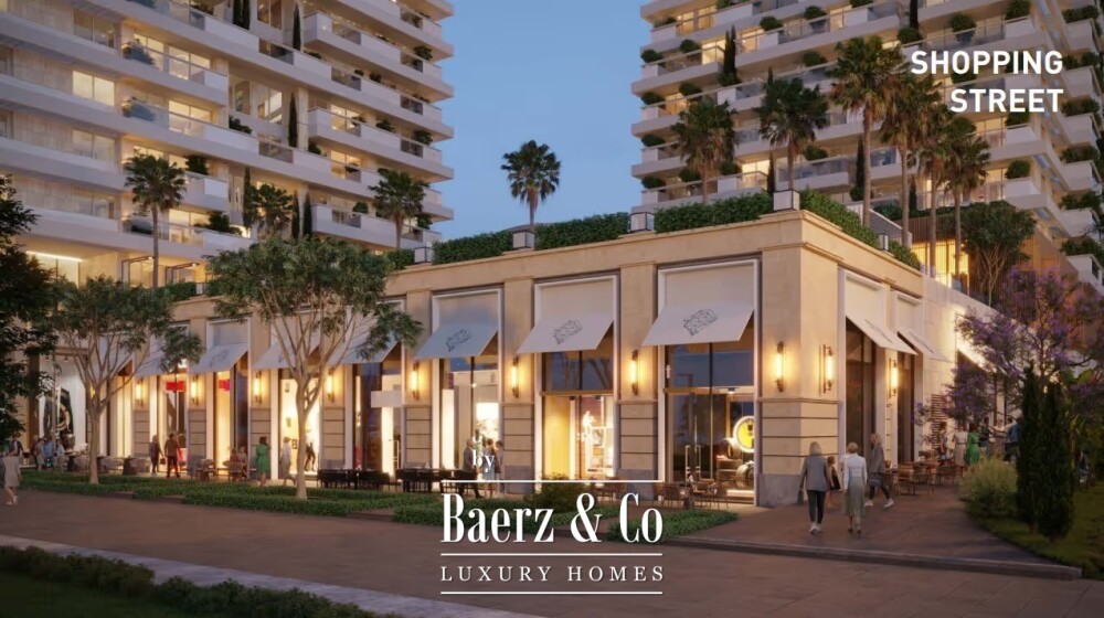 Beachfront Luxurious Apartment close to the Old Town image