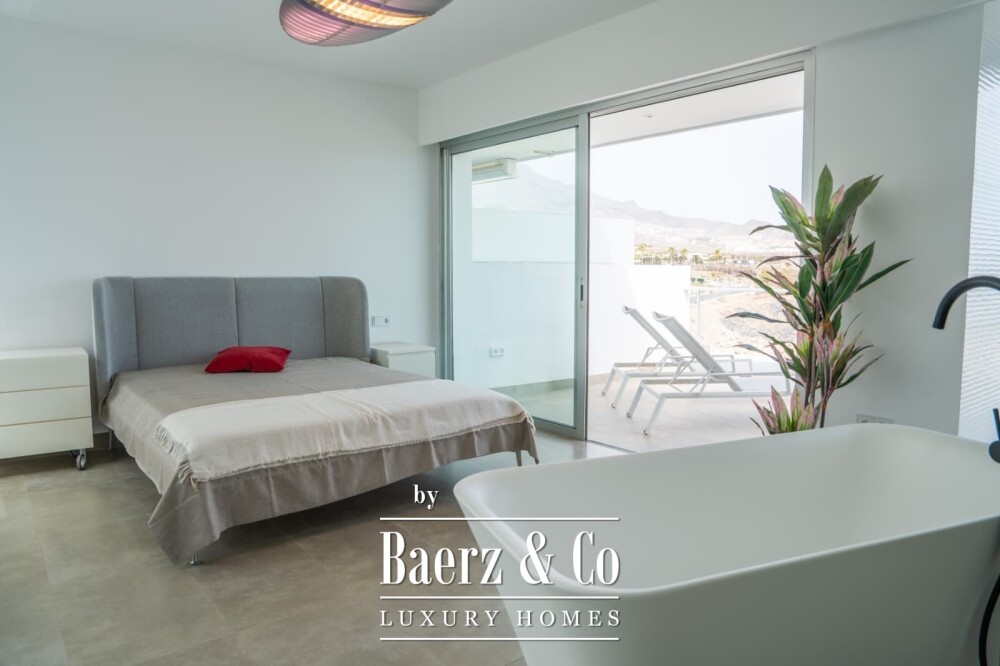 Luxury penthouse duplex in La Caleta, Tenerife image