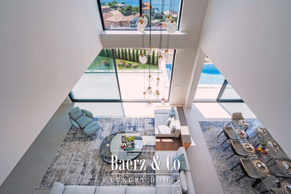 Luxurious VIlla in Kotor with a Sea View and a Pool image