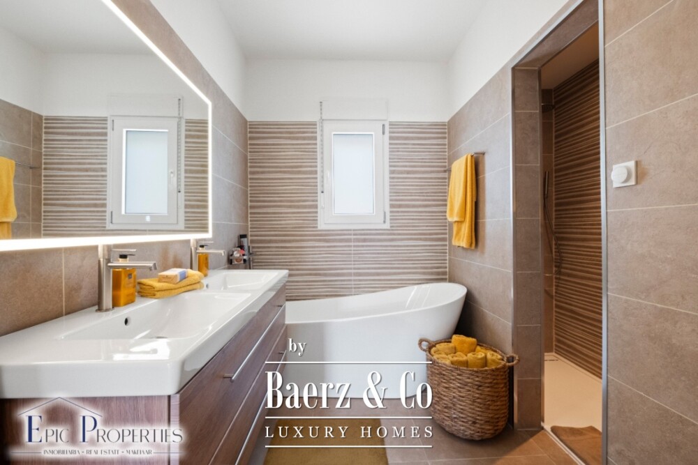 Beautiful luxury home in La Nucía image