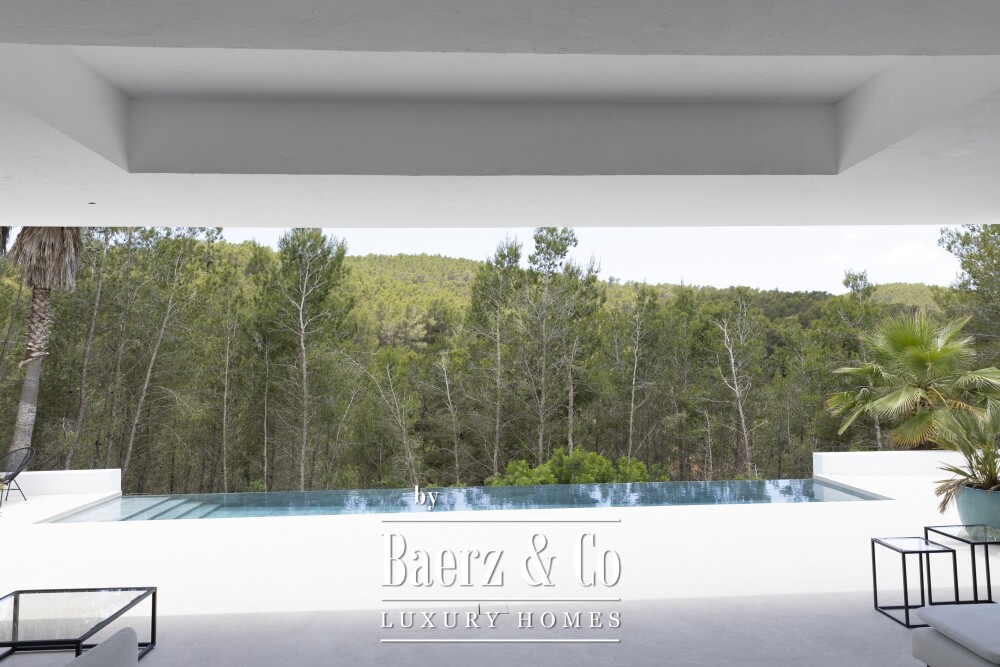 Beautiful villa next so Santa Gertrudis image