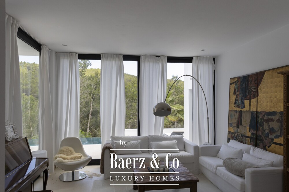 Beautiful villa next so Santa Gertrudis image