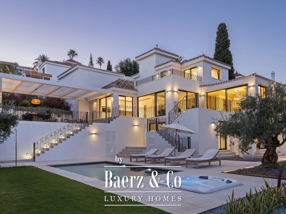 Villa - Nueva Andalucia - Marbella - Ref: 8737 image