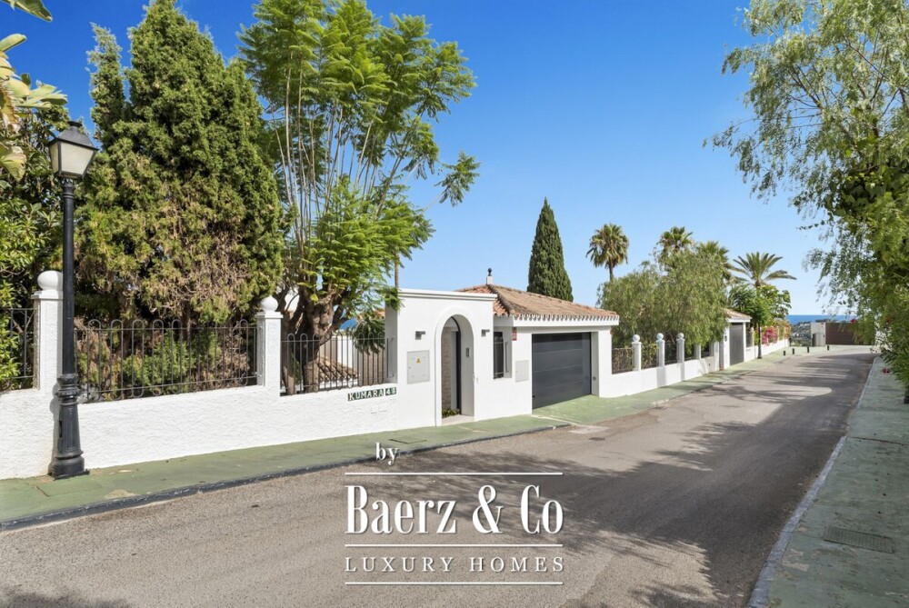 Villa - Nueva Andalucia - Marbella - Ref: 8737 image