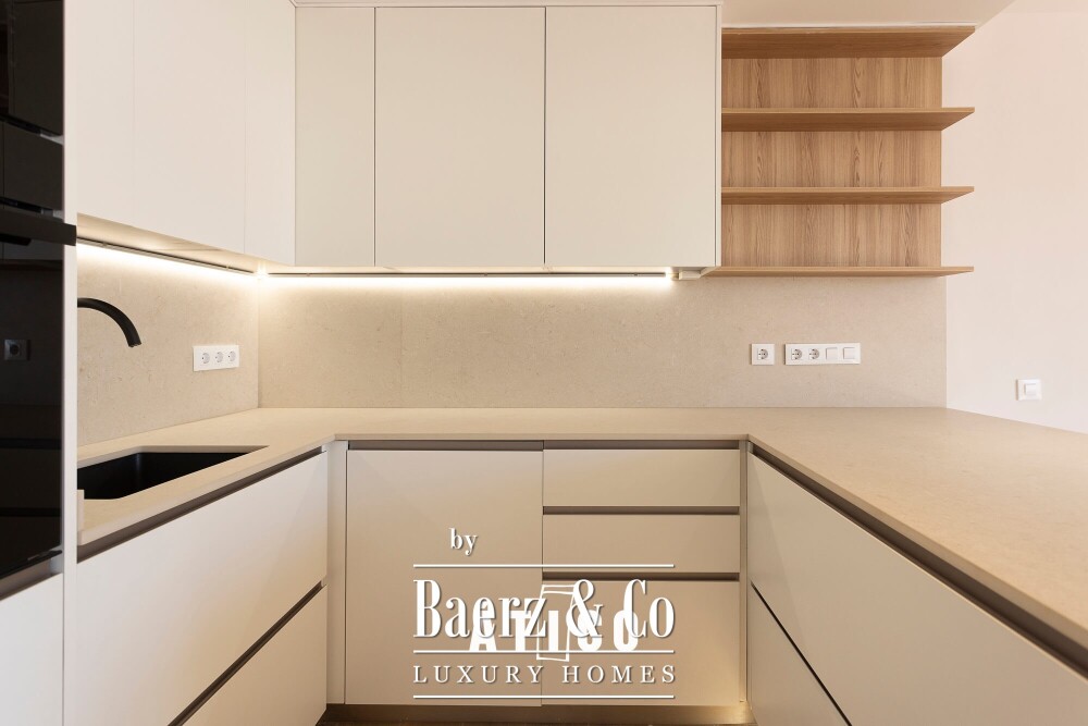 Penthouse for sale in Guinardó image