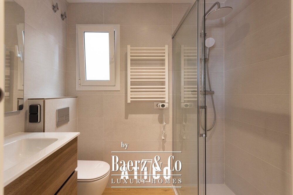 Penthouse for sale in Guinardó image