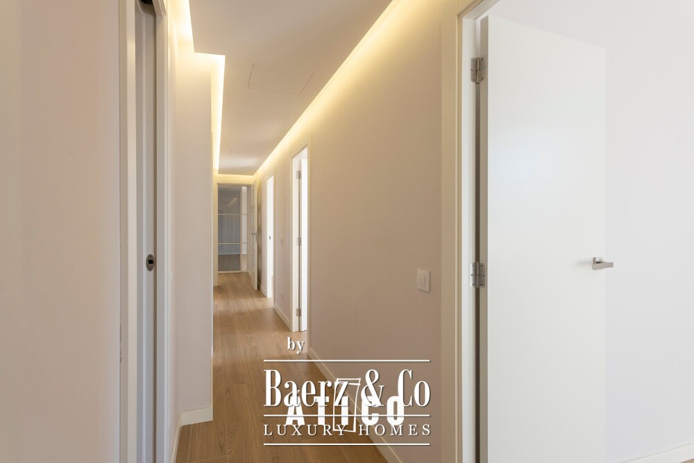 Penthouse for sale in Guinardó image