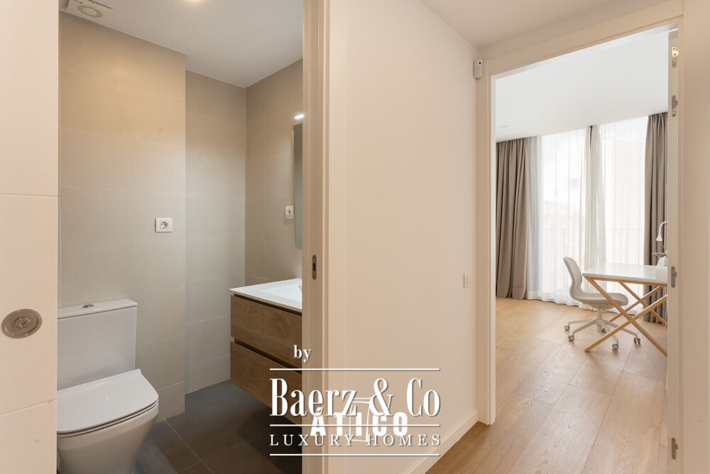 Penthouse for sale in Sarrià-Sant Gervasi image