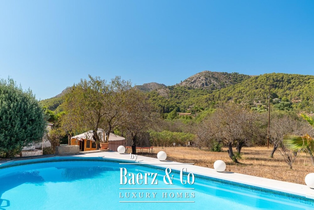 Finca with Mediterranean Character and Pool in S’Arracó image