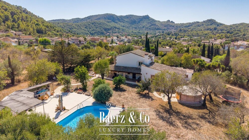 Finca with Mediterranean Character and Pool in S’Arracó image