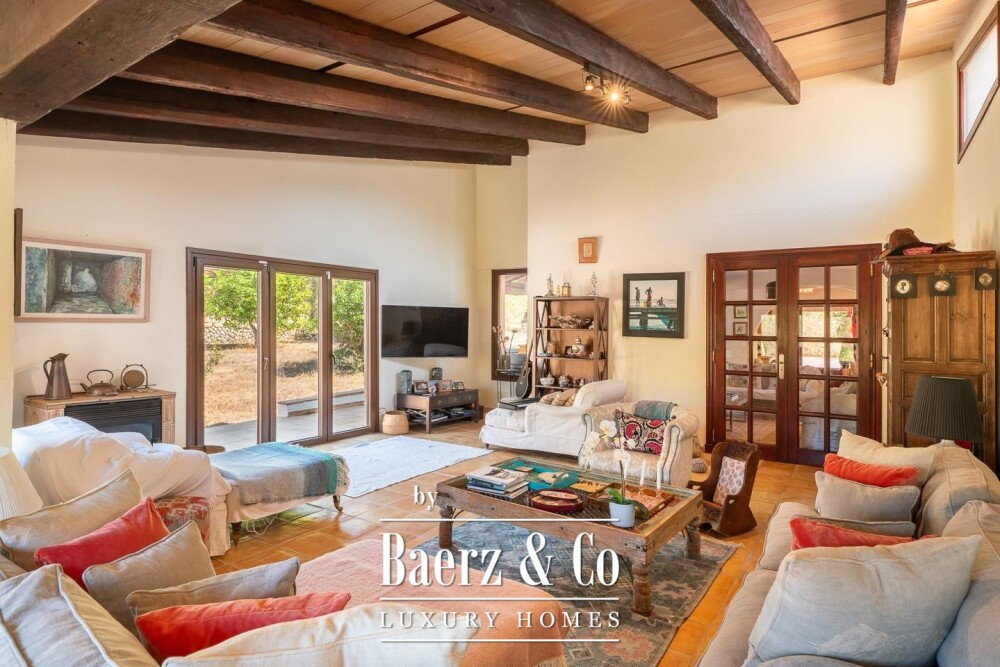 Finca with Mediterranean Character and Pool in S’Arracó image