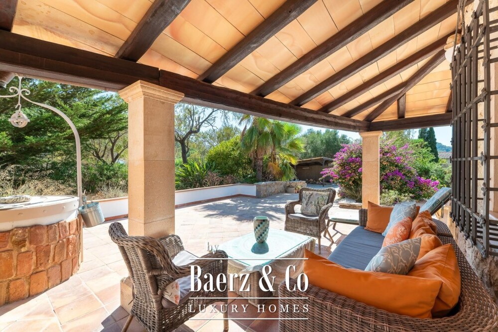 Finca with Mediterranean Character and Pool in S’Arracó image