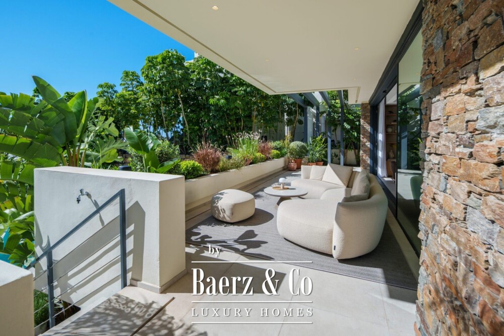 Villa - New Golden Mile - Estepona East - Ref: 8739 image