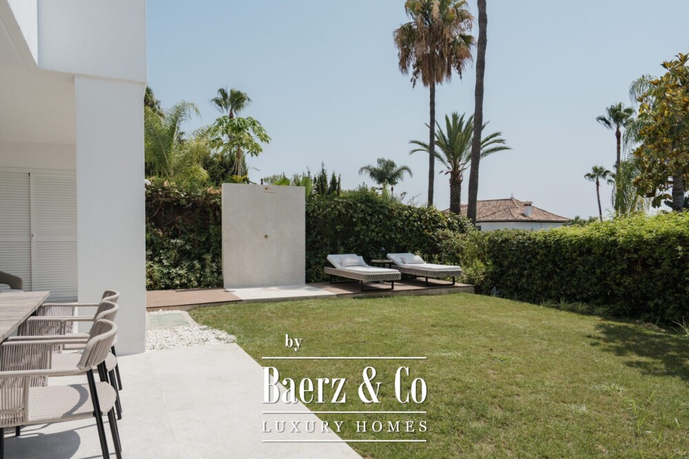 Apartment - Nueva Andalucia - Marbella - Ref: 8740 image